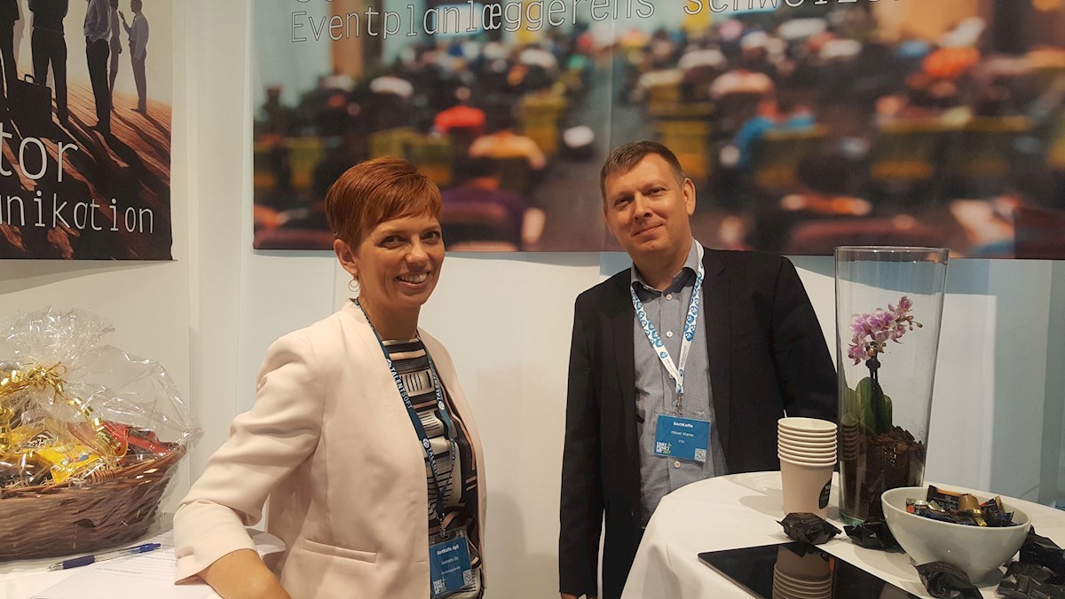 SortKaffe er et dansk softwarefirma med partnerne Mikael Klante, som er teknisk ansvarlig og Jeannette Eis, som er salgs - og marketingsansvarlig.